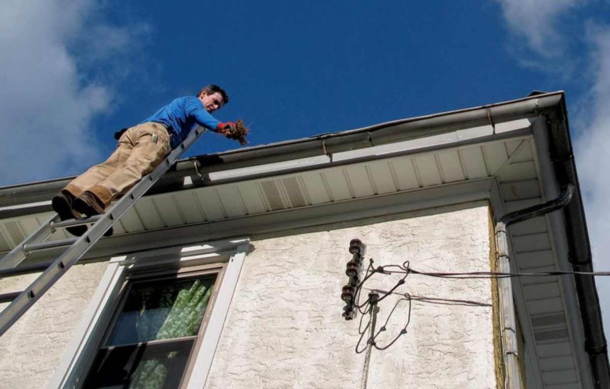 Xây Nhà Nhanh là đơn vị chuyên cung cấp dịch vụ sửa mái nhà uy tín, chuyên nghiệp