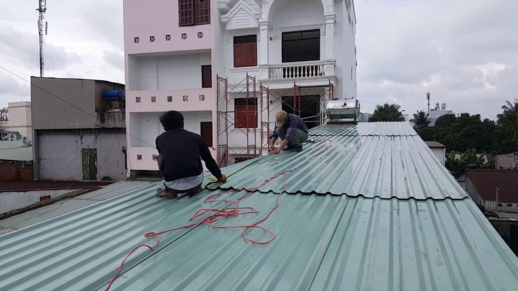Quy trình sửa mái nhà tại Xây Nhà Nhanh diễn ra đúng chuẩn và đảm bảo chất lượng
